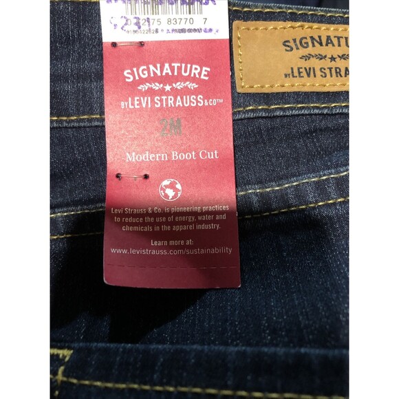 Signature Levi’s Strauss Simple Stretch women’s modern boot cut jeans size 2M - Picture 5 of 5